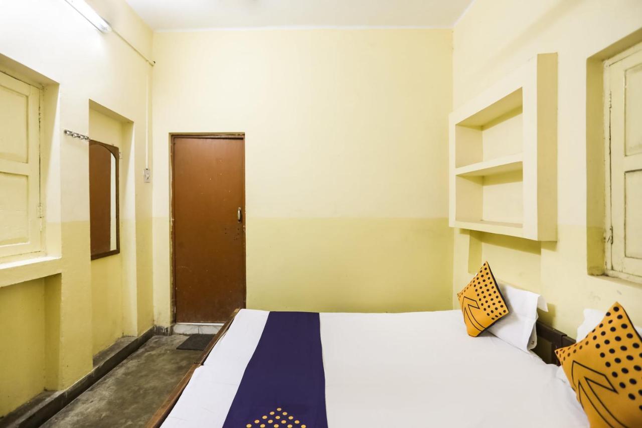 Spot On 64751 Hotel Shivani Palace Muthiganj Exterior photo