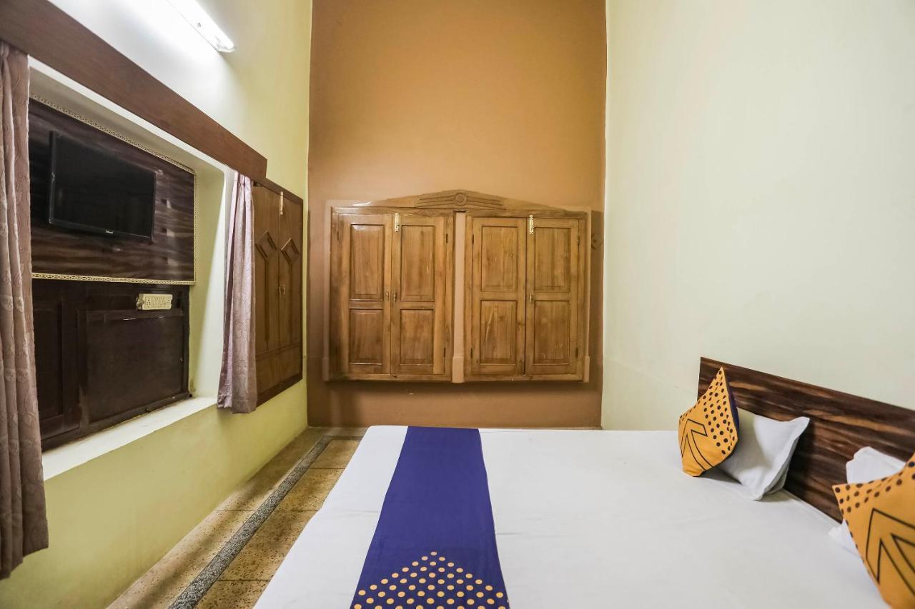 Spot On 64751 Hotel Shivani Palace Muthiganj Exterior photo