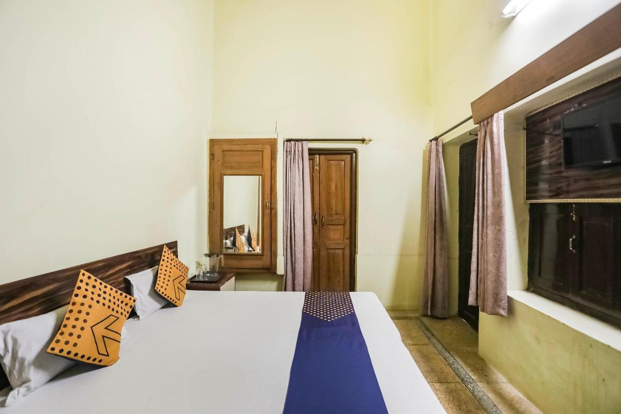 Spot On 64751 Hotel Shivani Palace Muthiganj Exterior photo